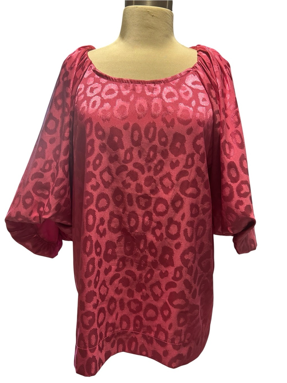 Umgee Pink Leopard-Print Satin Tunic with Blouson Sleeves